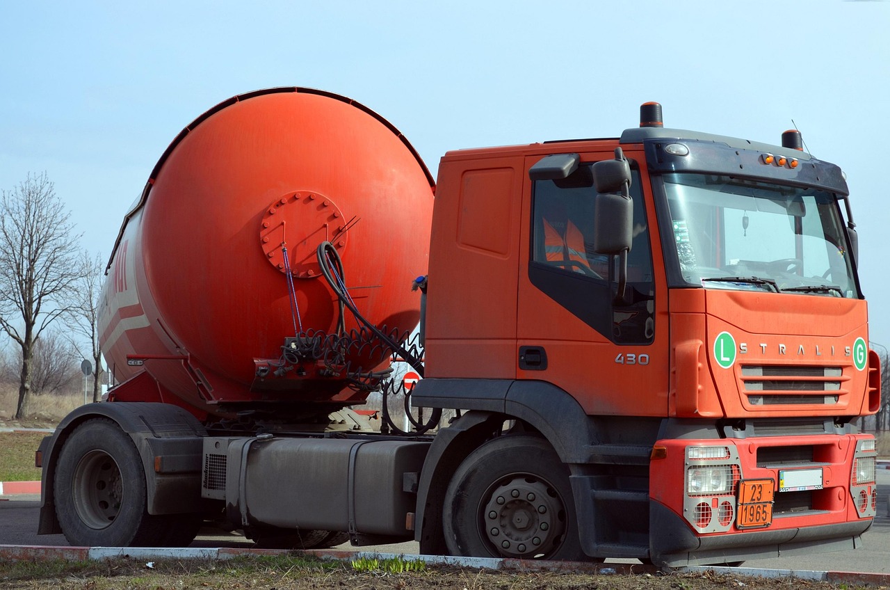 Químicos podem ser transportados de que forma? Veja 7 maneiras!