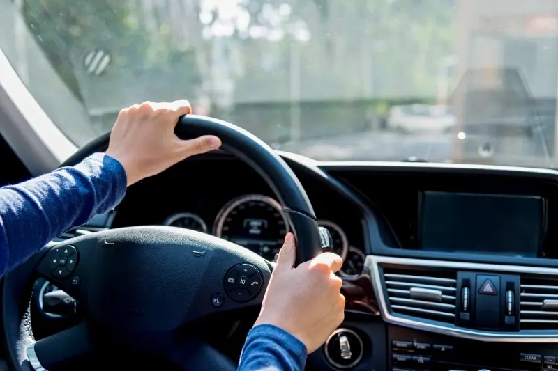 Como aprender a dirigir carro? Confira 7 recomendações!